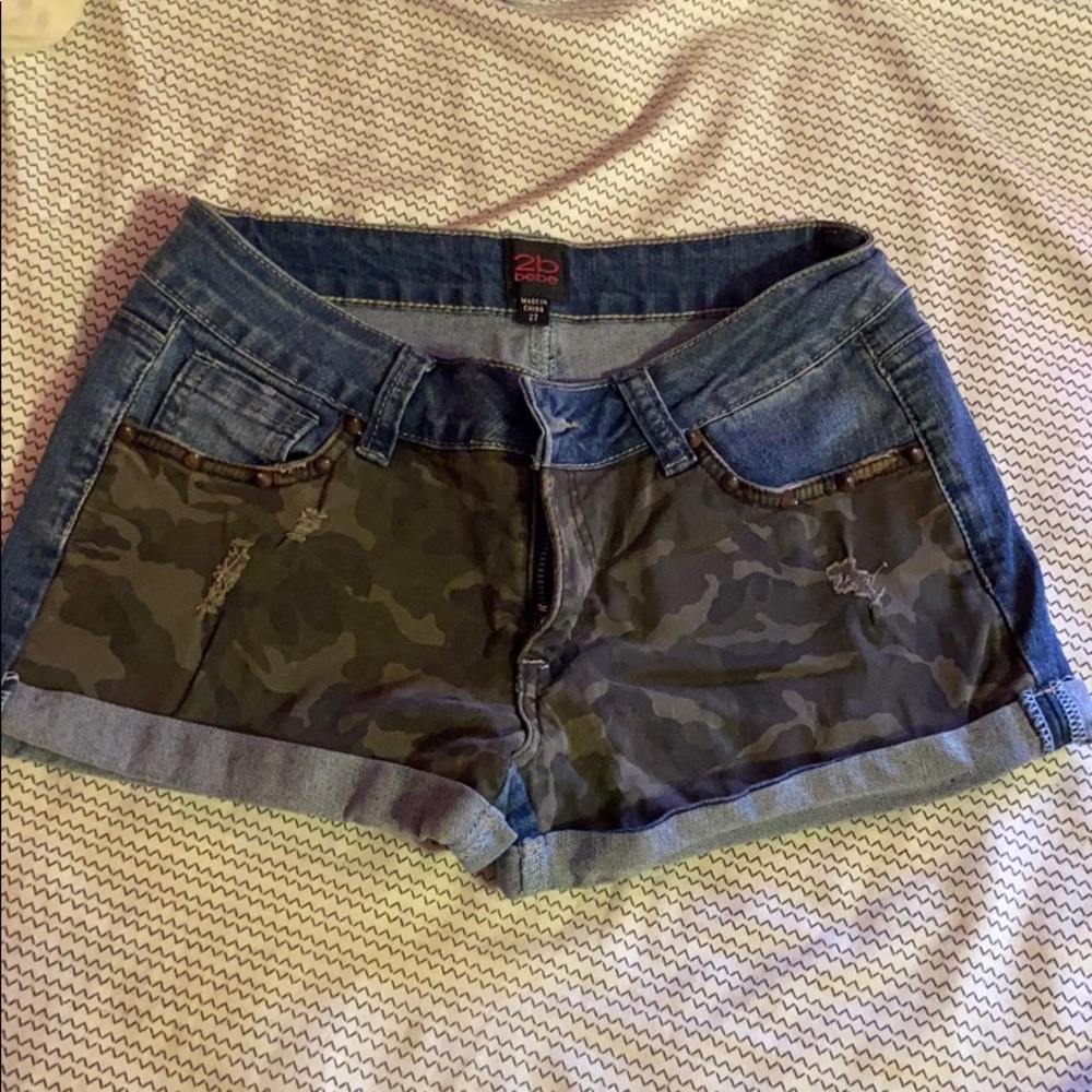 Bebe shorts